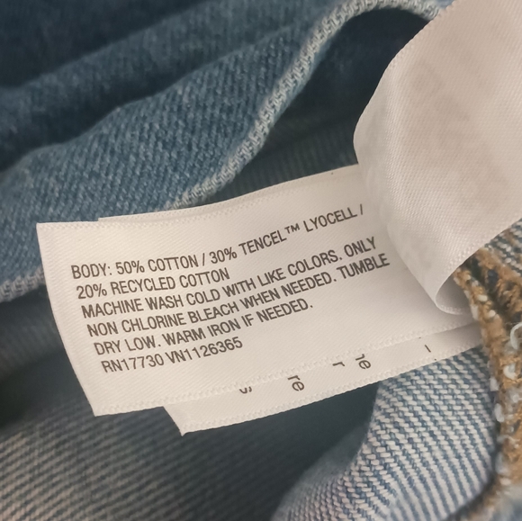 Women's Denim Top Medium Wash - Picture 6 of 6